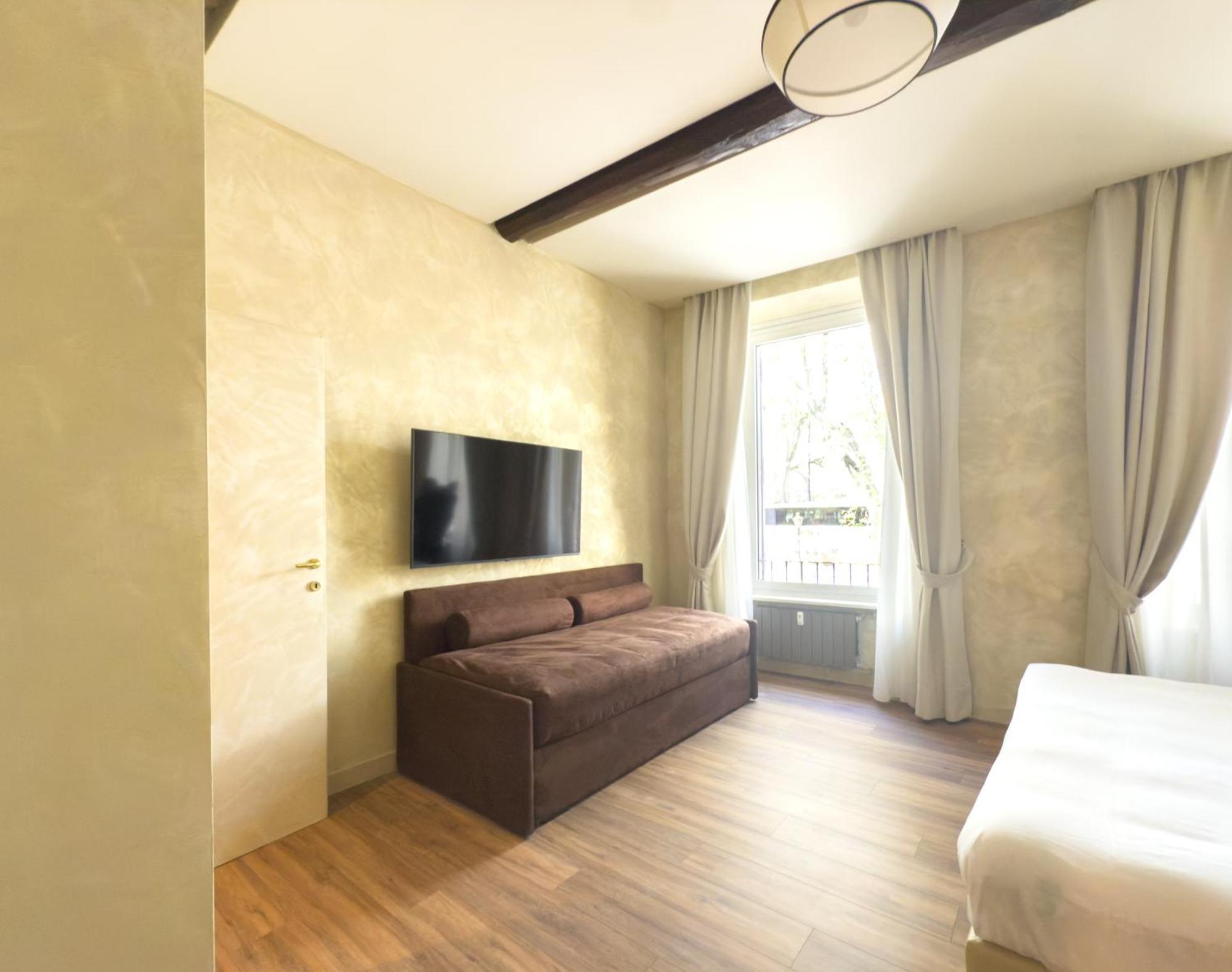 Apartment Pantheon Urbes Collection
